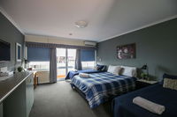 The Bayview Hotel - Australian Directory