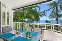 The Beach House 3BR Waterfront Apartment Own WIFI - Click Find