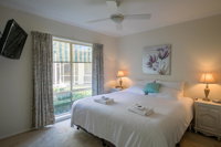 The Birch House - Silver Birches Luxury Accommodation Bright - Seniors Australia