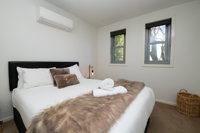 The Endsleigh -1 Bedroom Villa Free Wifi Near CBD - Australian Directory