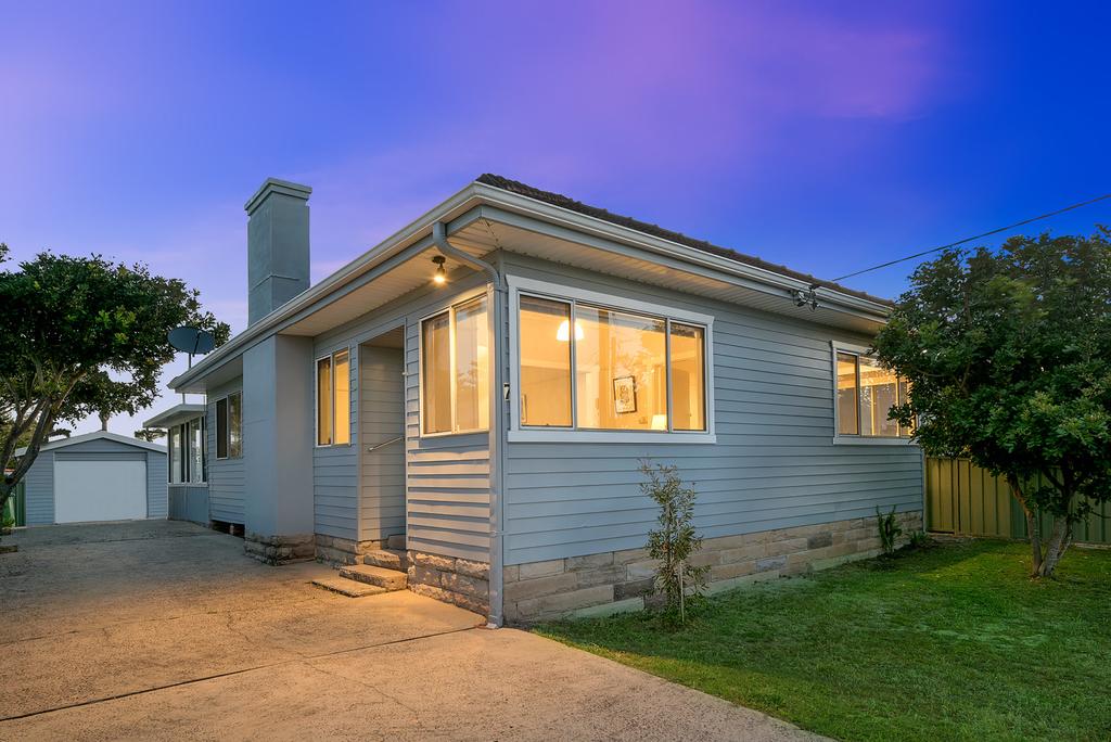 The Entrance North Lakeside Cottage