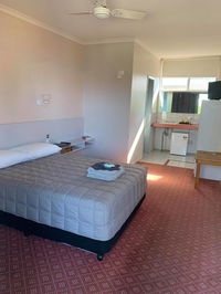 The Royal Motel - Realestate Australia