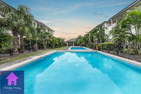 Townsville Luxury spacious Apt 3 BR-2BTH Pools - Realestate Australia