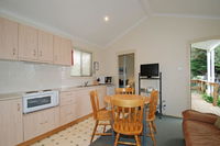 Triabunna Cabin  Caravan Park - Renee