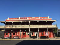 Tumut Star Hotel - Petrol Stations