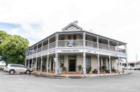 Ulmarra Hotel - Renee