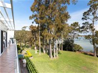 Unit 1 44 Danalene Pde fantastic waterfront property with air con