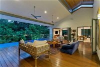 Veldree Palm Cove Rainforest ViewsPrivacyClose to the Beach and Restaurants - Australian Directory