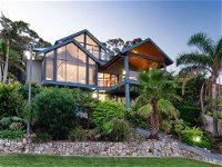 Venabu on Garuwa 20 Garuwa Street - spectacular house with fabulous views - Seniors Australia