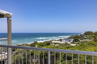 Wake up to ocean views in stylish comfort - Australian Directory