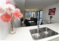 WATERFRONT DARWIN TROPICAL DELIGHT - Click Find