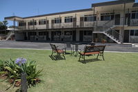 Waterview Motel Maclean - Petrol Stations