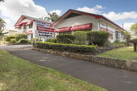 Whiteoaks Motel  Lodges - Click Find