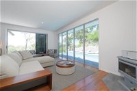 YARINGA - Retreat Style Accomodation with Swimming Pool - Click Find