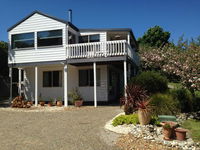 Yarra Glen Bed  Breakfast - Click Find