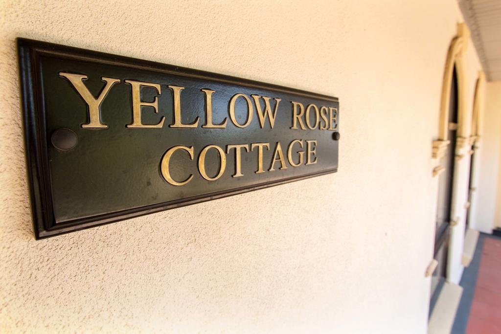 Yellow Rose Cottage - thumb 3