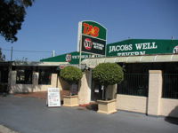 Jacobs Well Bayside Tavern - Click Find