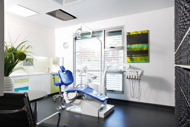 Davis Dental–Specialist Prosthodontist - thumb 4
