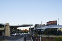 Station Motel Parkes - Suburb Australia