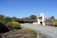 Civic Motor Inn - Click Find