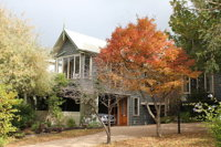 Oak Tree Lodge