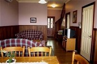 Pemberton Old Picture Theatre Holiday Apartments - Internet Find