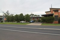 Forbes Victoria Inn - Petrol Stations