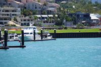 Airlie Seaview Apartments - Click Find