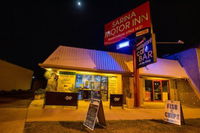 Sarina Motor Inn - Internet Find