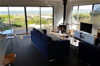 Coorong Waterfront Retreat - Internet Find