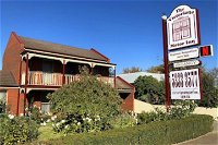 Victoriana Motor Inn - Internet Find