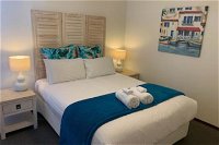 Scarborough Beach Front Resort Shell 4 - Click Find