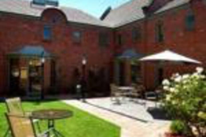 Ballarat Mews Serviced Apartments