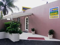 Chinchilla Motel - Click Find