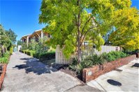 Lake Wendouree Apartments on Grove St - Adwords Guide