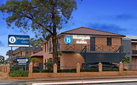 Bluegum Dubbo Motel - Petrol Stations