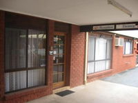 Country Roads Motor Inn Narrandera - Internet Find