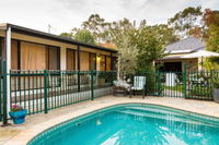 Courtsidecottage Bed  Breakfast - Realestate Australia