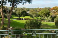 Joondalup Golf Retreat - Internet Find