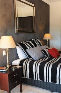 Wombadah Luxury Accommodation - Renee