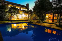 Inner Melbourne Luxury Holiday House - Internet Find