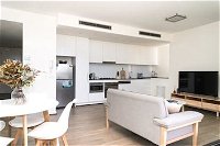 Spacious Apartment Close to Chatswood - DBD