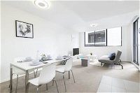 Cozy Home in Parramatta CBD - Click Find