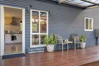 Three Beaches - Chic Eco Home Tasmania - Renee