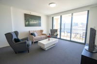 Castle Serviced Apartments - Internet Find