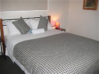 Riverdell Park Accommodation Bed  Breakfast - Click Find