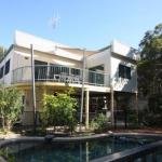 20 Orania Court Spacious home with swimming pool