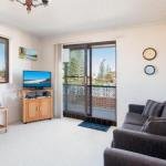 Seabreeze 4 Opposite Bowling Club - Click Find
