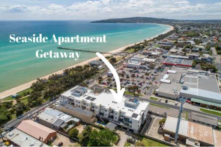 Seaside Apartment Getaway - thumb 0