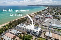 Seaside Apartment Getaway - Internet Find